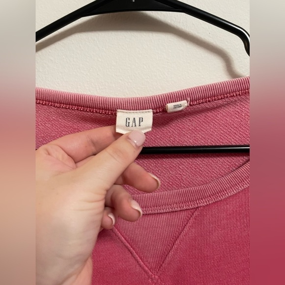 GAP - Women’s Slouchy Pullover Lightweight Sweatshirt- Winterberry - Size M - Picture 3 of 6